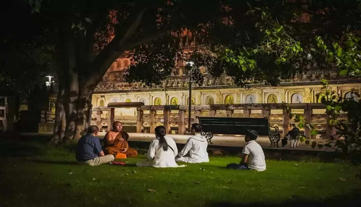 Bodh Gaya, the Site of Enlightenment and the Buddhist Pilgrimage, Offers Inner Peace